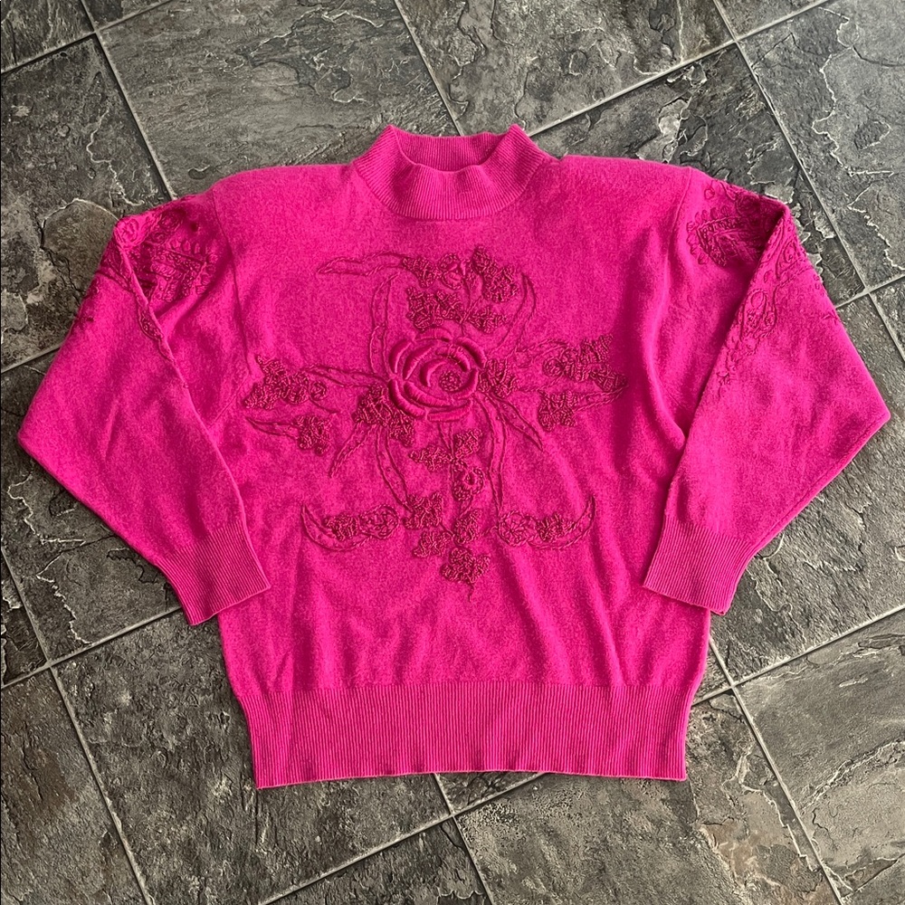 Vintage MISS ORLY Lambswool Women's Pink 90s Sweater w Floral Embroidered Design